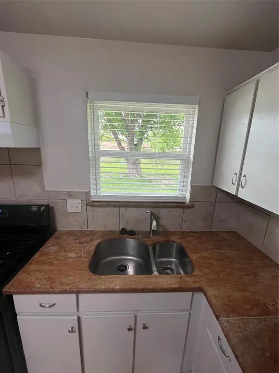 2703 San Diego Drive, Dallas, TX 75228