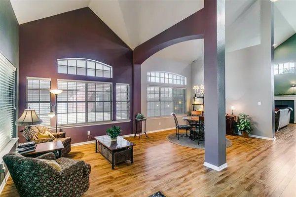 1014 Amesbury Drive, Murphy, TX 75094