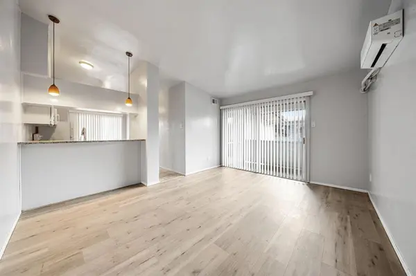 2627 Douglas Avenue #202, Dallas, TX 75219