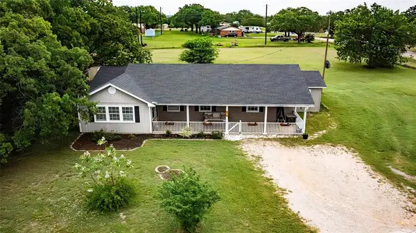 514 Gilliland Road, Springtown, TX 76082