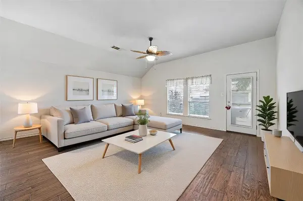 1408 Lauren Lane, Granbury, TX 76048