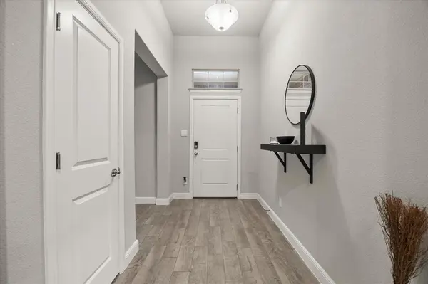 1009 Croxley Way, Fort Worth, TX 76247