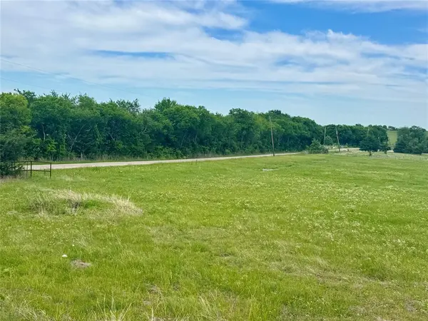 1721 County Road 1027, Celeste, TX 75423