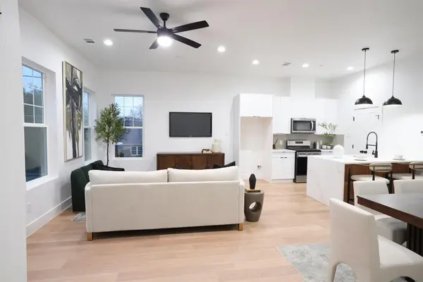 629 N Tyler Street #105, Dallas, TX 75208