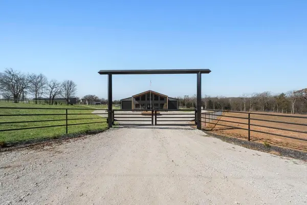 1330 Jrc Road, Gainesville, TX 76240