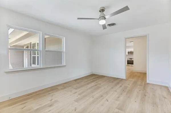 7800 Gaston Avenue, Fort Worth, TX 76116