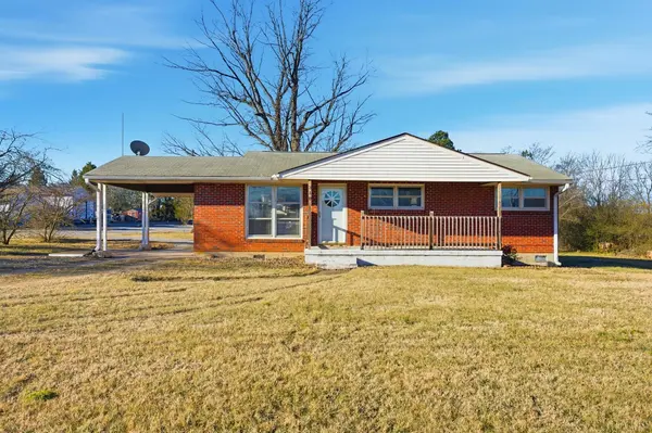 318 Wyatt CIR, Evington, VA 24550