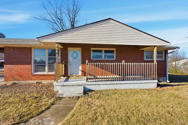 318 Wyatt CIR, Evington, VA 24550