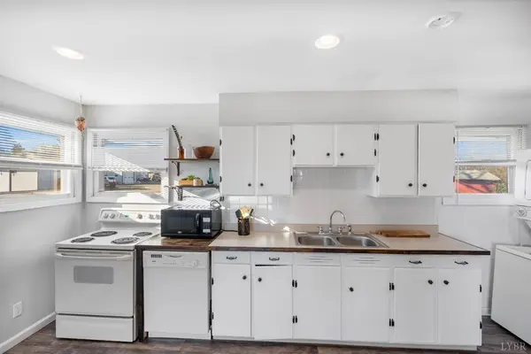 318 Wyatt CIR, Evington, VA 24550