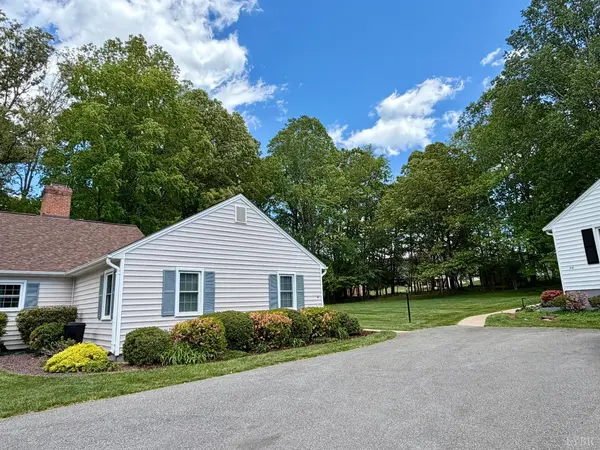 411 Clays Crossing DR, Forest, VA 24551