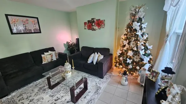 379 Straight St, Paterson City, NJ 07501