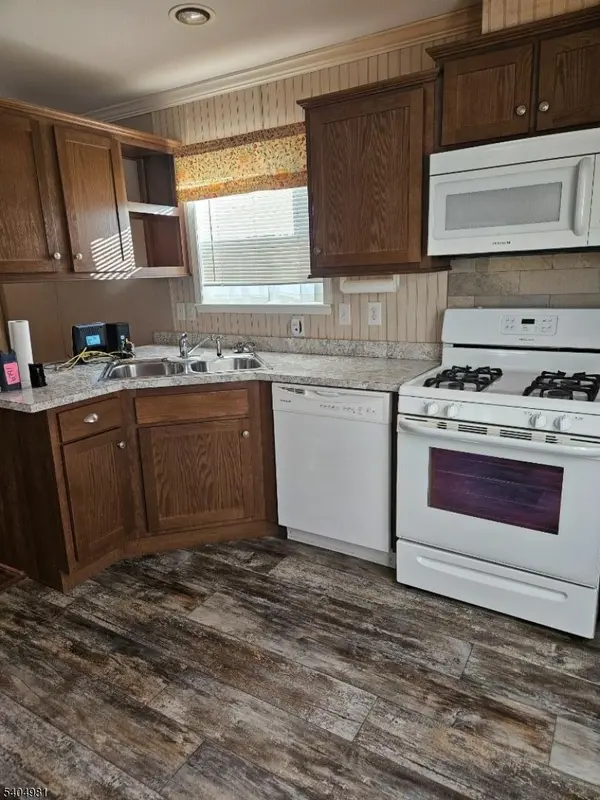 44 Ridge Rd #13, Jefferson Twp., NJ 07438