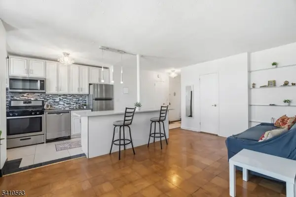 201 St. Pauls Ave #15P, Jersey City, NJ 07306