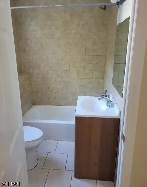 172 9Th St, Passaic City, NJ 07055