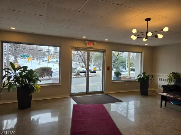 415 Claremont Ave #4 A, Montclair Twp., NJ 07042