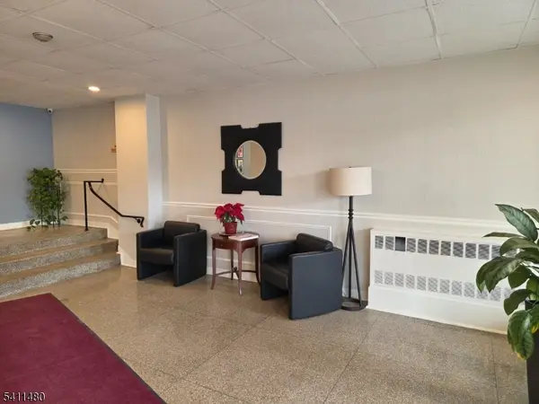 415 Claremont Ave #4 A, Montclair Twp., NJ 07042