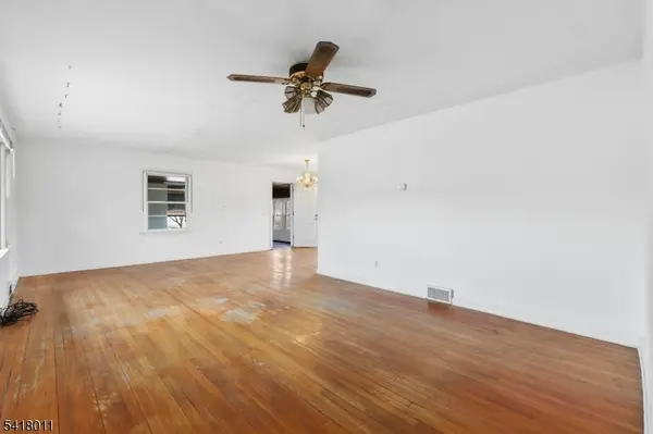 1205 Parkway Ave, Ewing Twp., NJ 08628