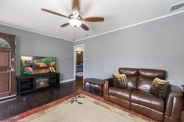 537 Rogers Dr, Roxbury Twp., NJ 07850