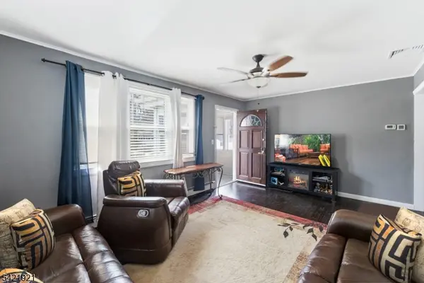 537 Rogers Dr, Roxbury Twp., NJ 07850