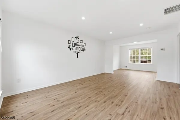 72 Boxgrove Place, Franklin Twp., NJ 08873