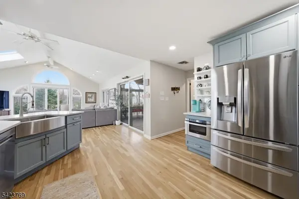 4 Glencove Rd, Parsippany-troy Hills Twp., NJ 07950