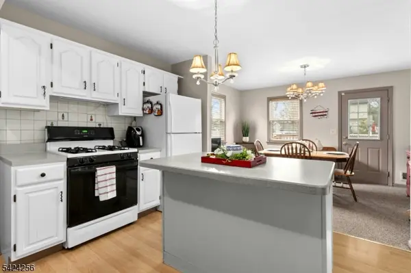 44 JAMES AVENUE, Clark Twp., NJ 07066