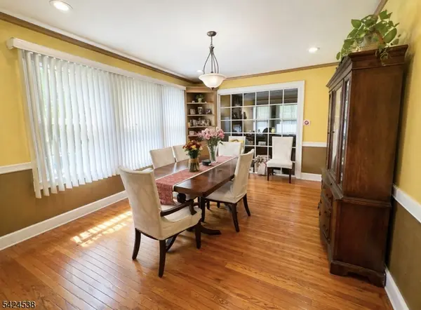 38 Emerson St, East Orange City, NJ 07018