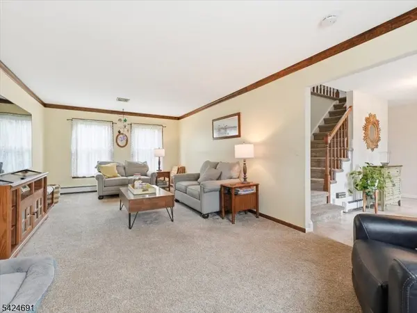 24 Powhatatan Way, Mount Olive Twp., NJ 07840