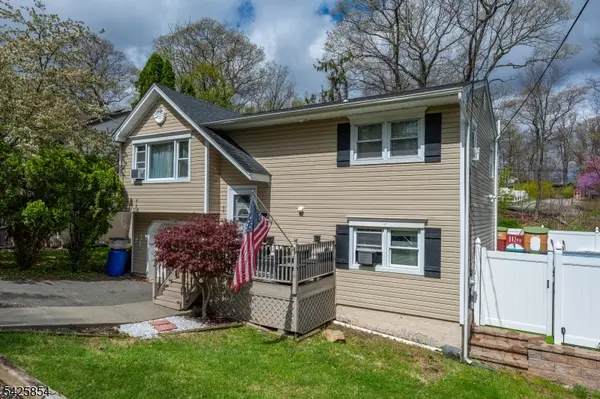 44 Fordham Trl, Hopatcong Boro, NJ 07843