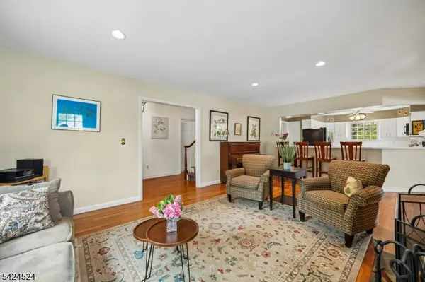 29 Lenox Ter, West Orange Twp., NJ 07052