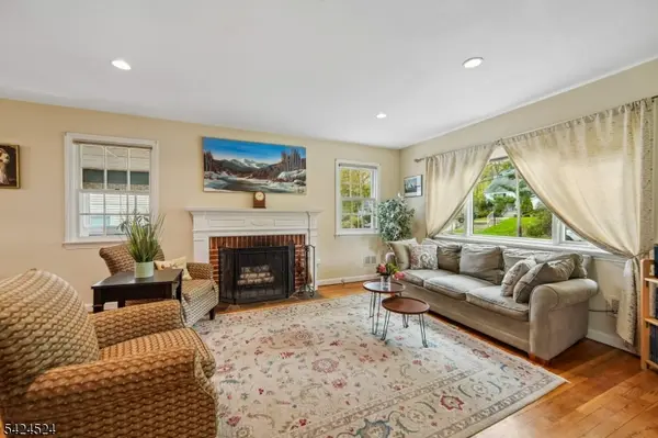 29 Lenox Ter, West Orange Twp., NJ 07052