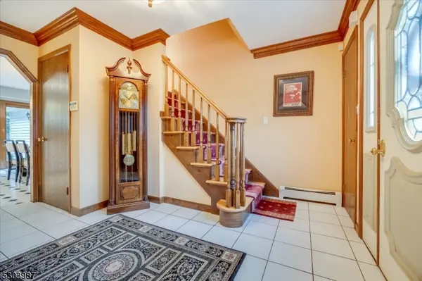 64 Roosevelt Ave, North Haledon Boro, NJ 07508