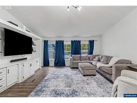 1537 CORUM CT, Salem, OR 97304