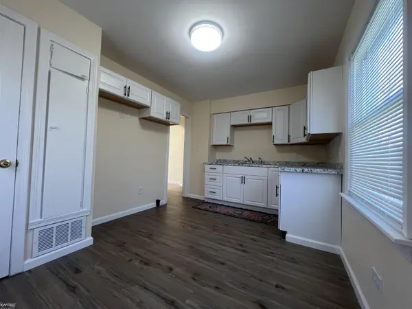 4533 Pengelly Rd RD, Flint, MI 48507