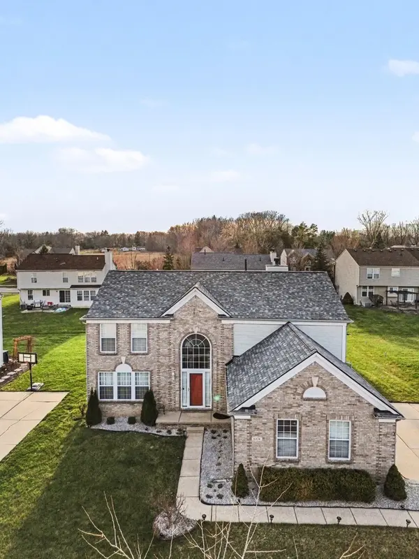 6424 Enchanted DR, Ypsilanti Twp, MI 48197