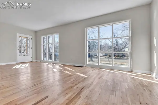 1919 N Corona ST, Colorado Springs, CO 80907