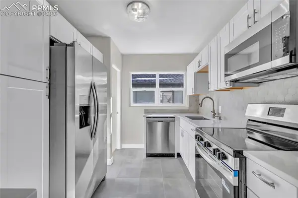 1919 N Corona ST, Colorado Springs, CO 80907