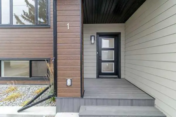 4305 48 AVE, Sylvan Lake, AB T4N 1N5