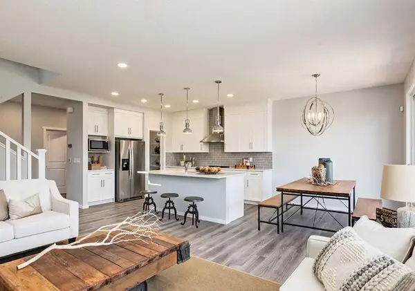 133 Versant Rise SW, Calgary, AB T2Y 0Z1