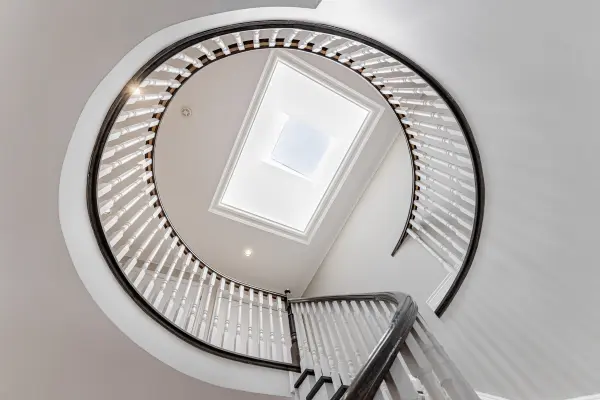 72 Aldershot CRES, Toronto C12, ON M2P 1M1