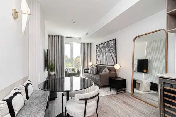 2020 Bathurst ST #502, Toronto C03, ON M5P 0A6