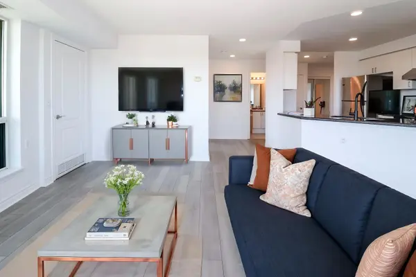 1030 Sheppard AVE W #803, Toronto C06, ON M3H 2T6