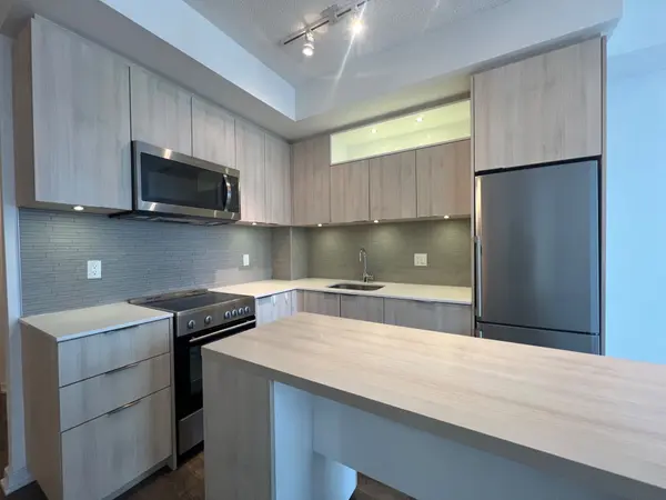 50 Forest Manor RD #607, Toronto C15, ON M2J 0E3