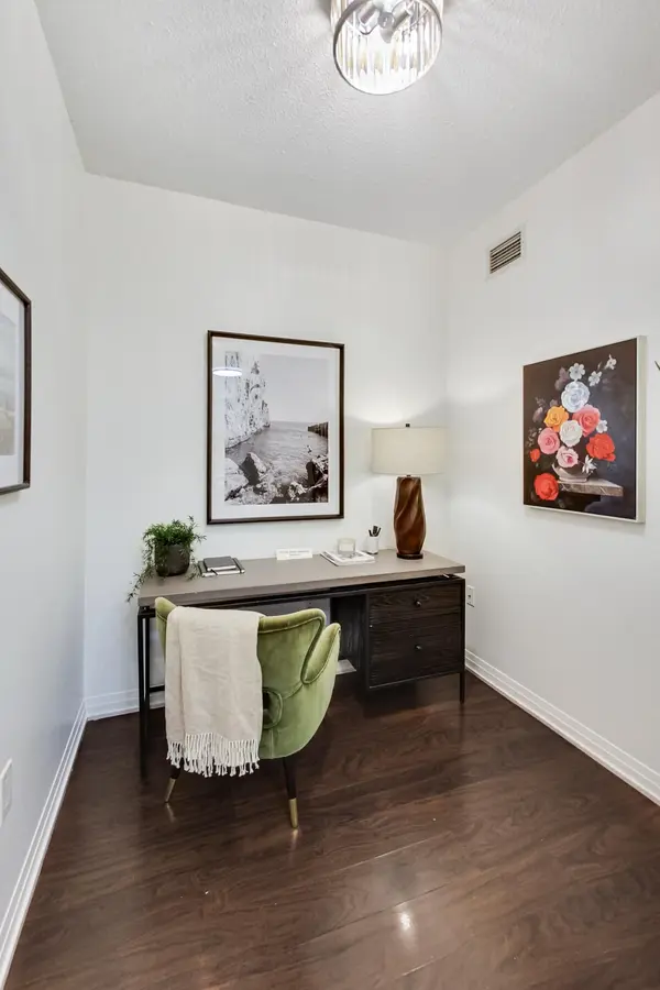 25 Cole ST #425, Toronto C08, ON M5A 4M3