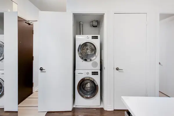 25 Cole ST #425, Toronto C08, ON M5A 4M3