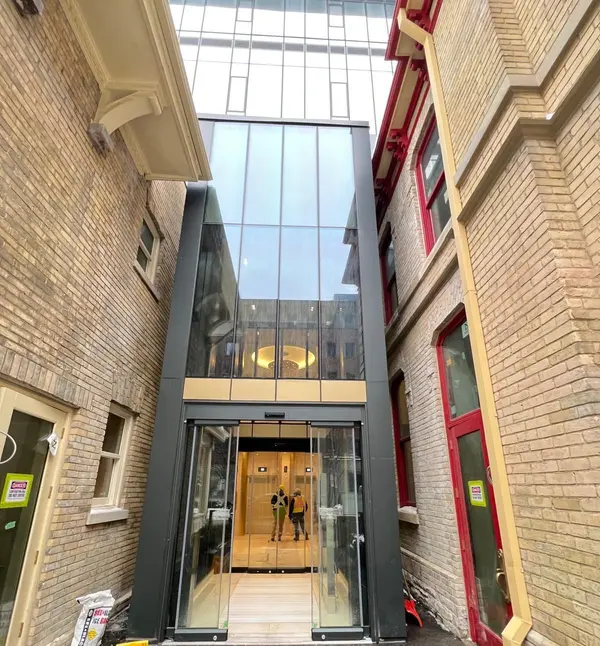 634 Church ST #1207, Toronto C08, ON M4Y 2G3