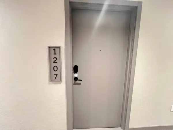 634 Church ST #1207, Toronto C08, ON M4Y 2G3