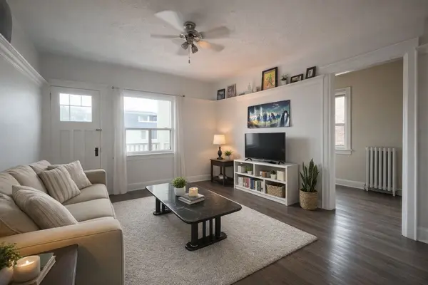 376 Davenport RD #2F, Toronto C02, ON M4V 1B4