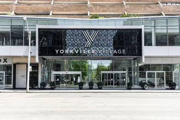 55A Avenue RD #408, Toronto C02, ON M5A 2G3