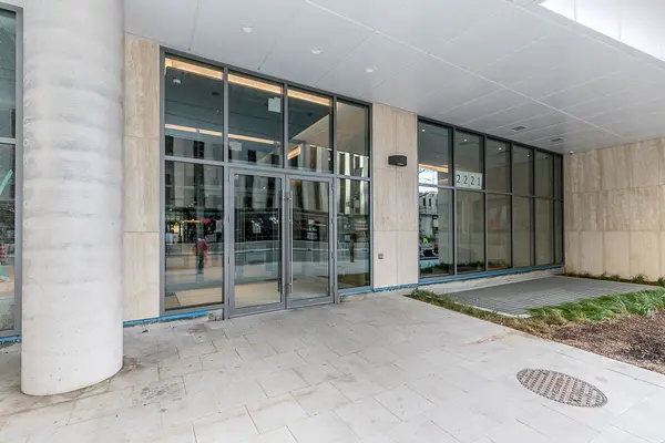 2221 Yonge ST #2507, Toronto C10, ON M4S 3B4